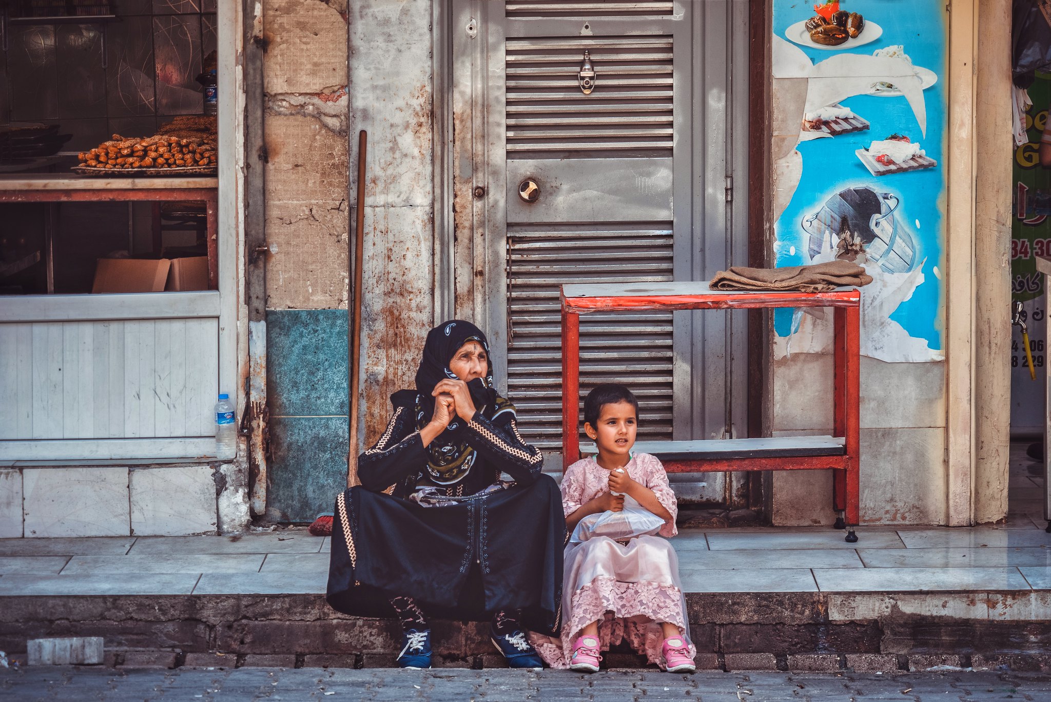 Syrian mom and daughter Adana